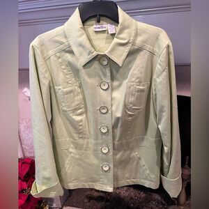 Chico’s blazer in a beautiful light green color. Size XL